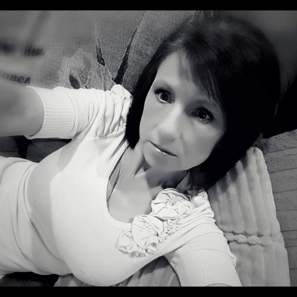 Meet your Posher, Floyd - Picture 1 of 2